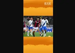 那不勒斯和孔蒂庆祝夺冠 那不勒斯和孔蒂庆祝夺冠