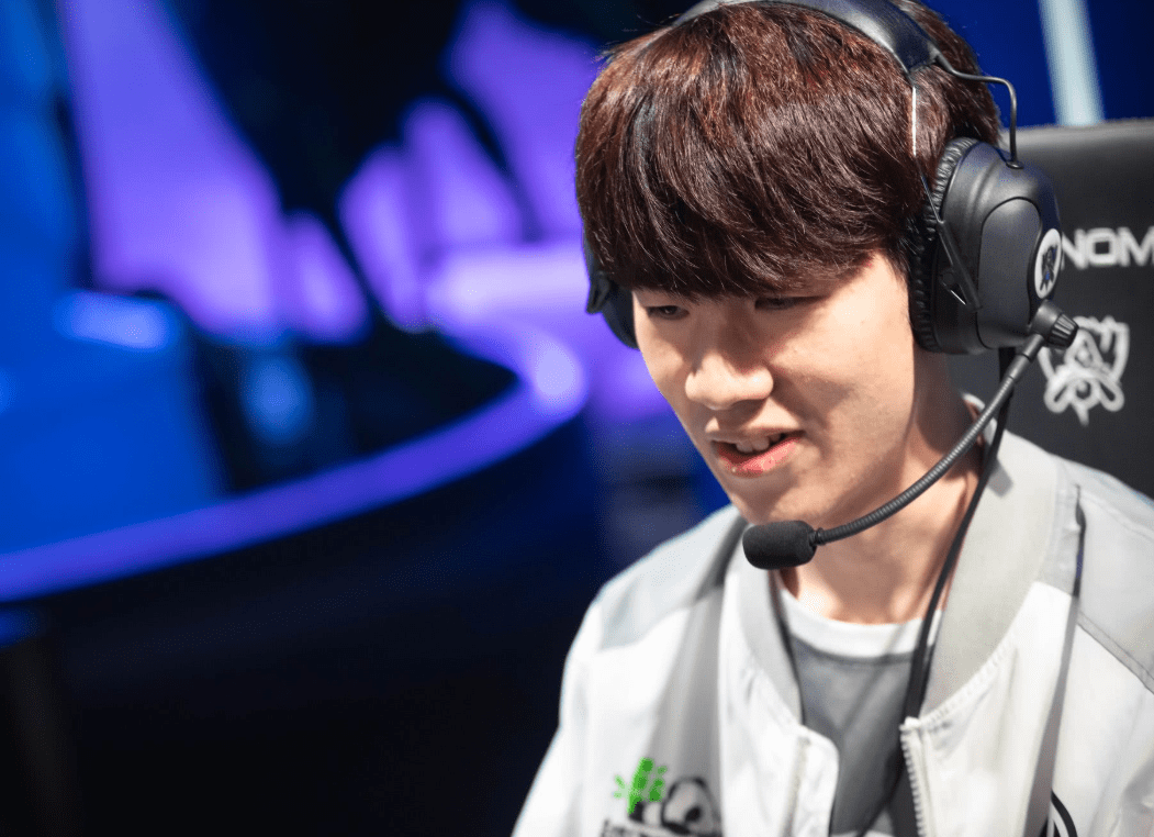 球盟会登录-独行侠球迷高喊东契奇mvp