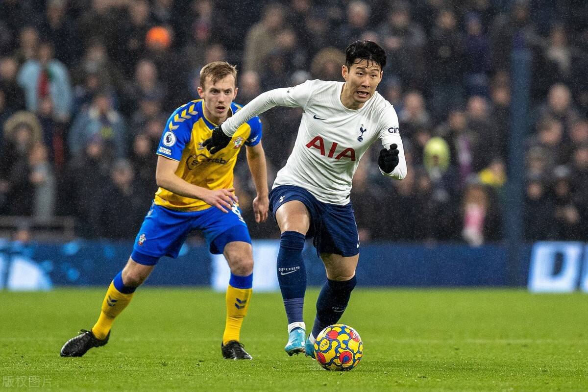 南安普顿引进新锋线,球队攻击力进一步提升